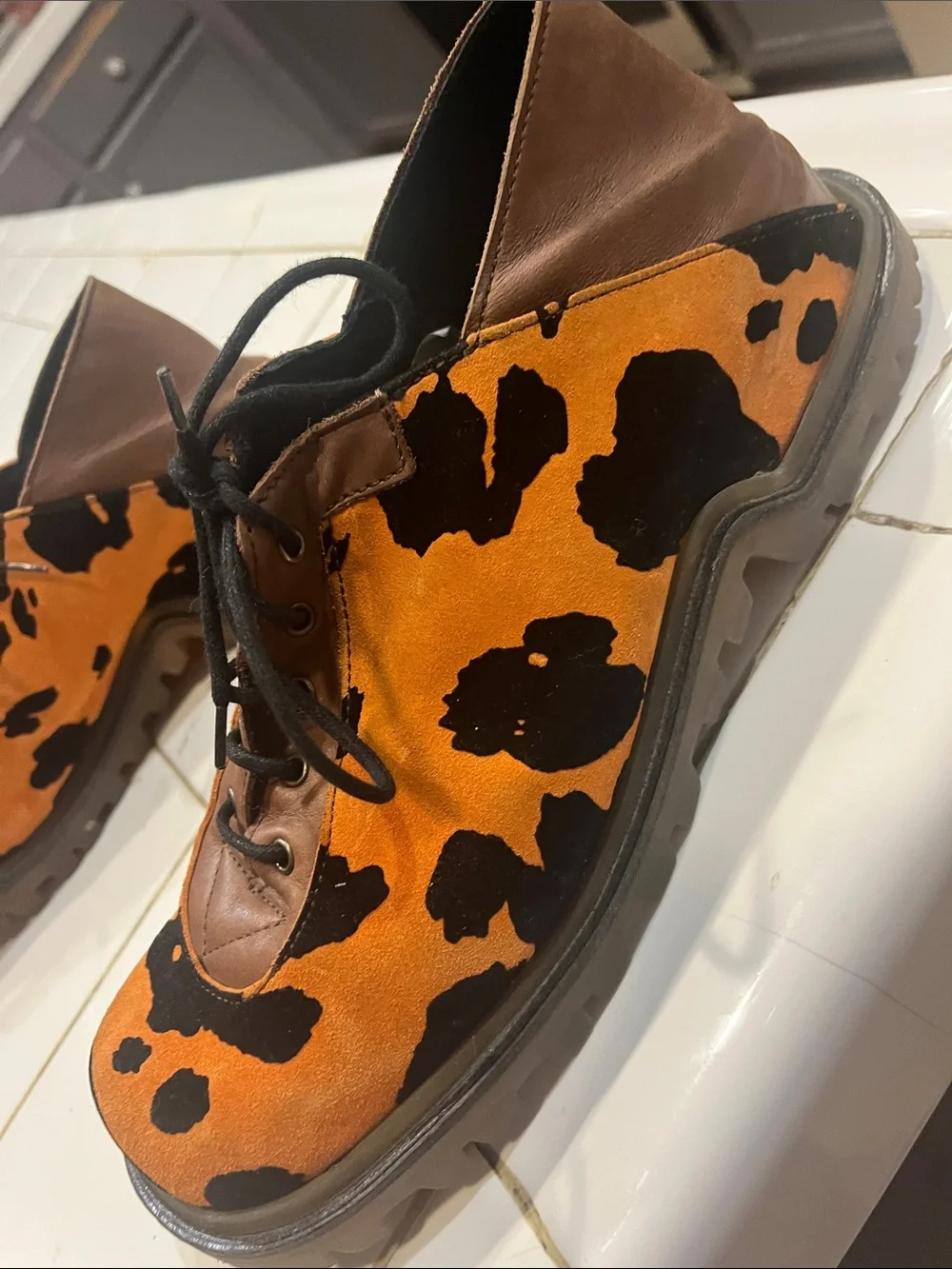 Wind made in Italy orange and brown and black cowhide print size 39